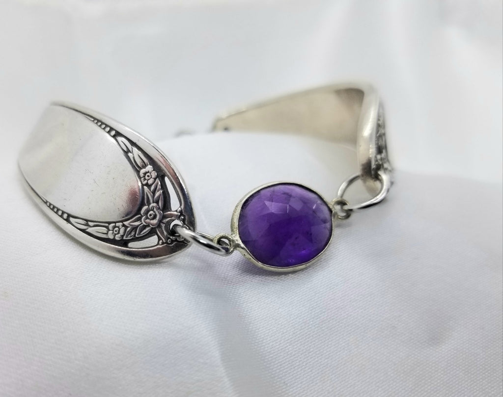 Vintage spoon bracelet, upcycled silverware with amethyst gemstone - Kpughdesigns