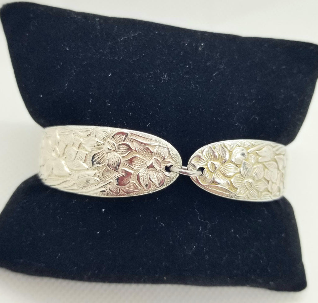 Bracelet, floral in vintage silverware, Narcissus - Kpughdesigns