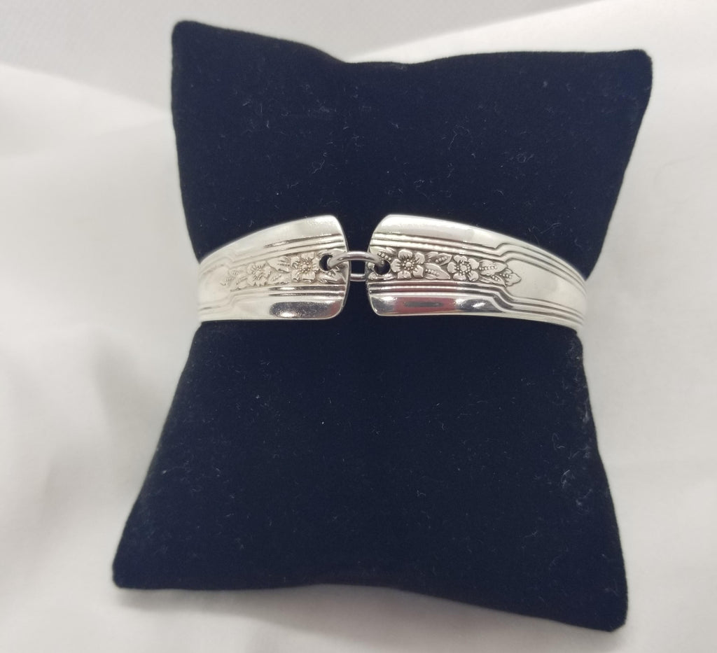Spoon cuff bracelet, small - Kpughdesigns