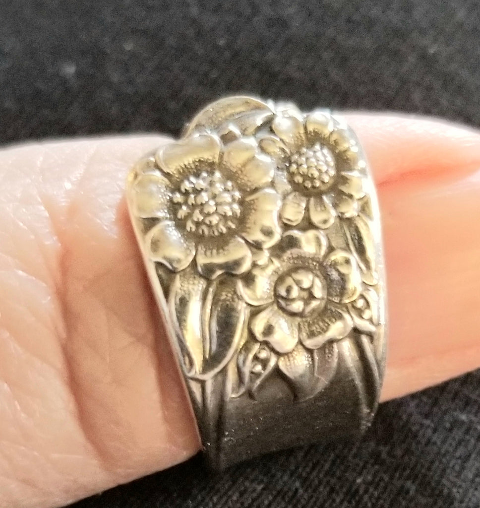 Spoon ring, April silverware, sunflowers, vintage, upcycled floral - Kpughdesigns