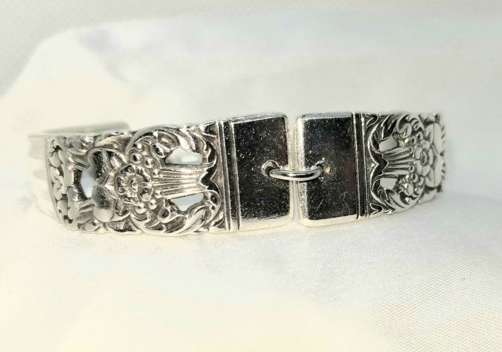 Spoon bracelet, vintage Coronation, silver cuff, upcycled silverware, magnetic closure - Kpughdesigns