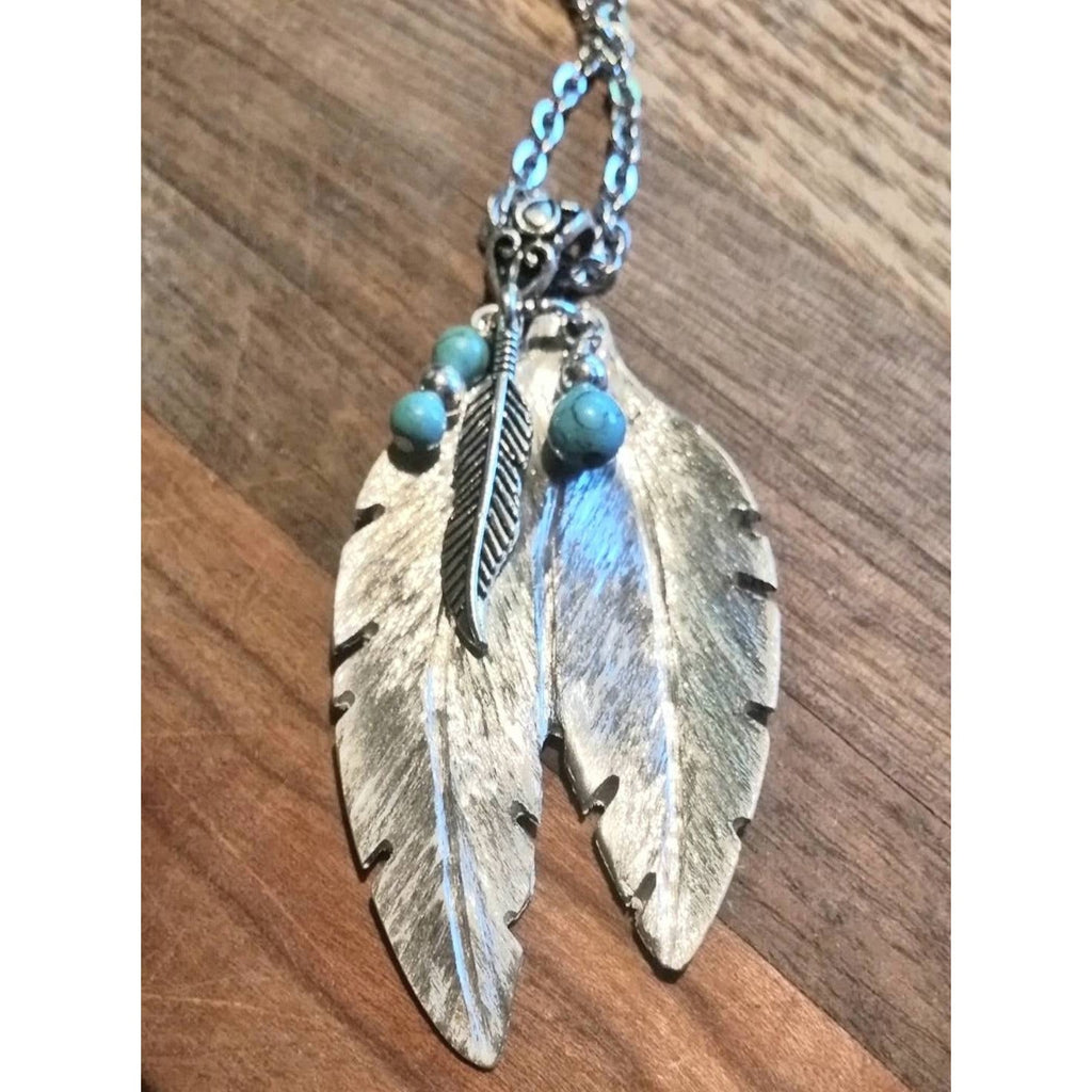 Feather necklace, double feathers, spoon art, accent, southwestern style - Kpughdesigns