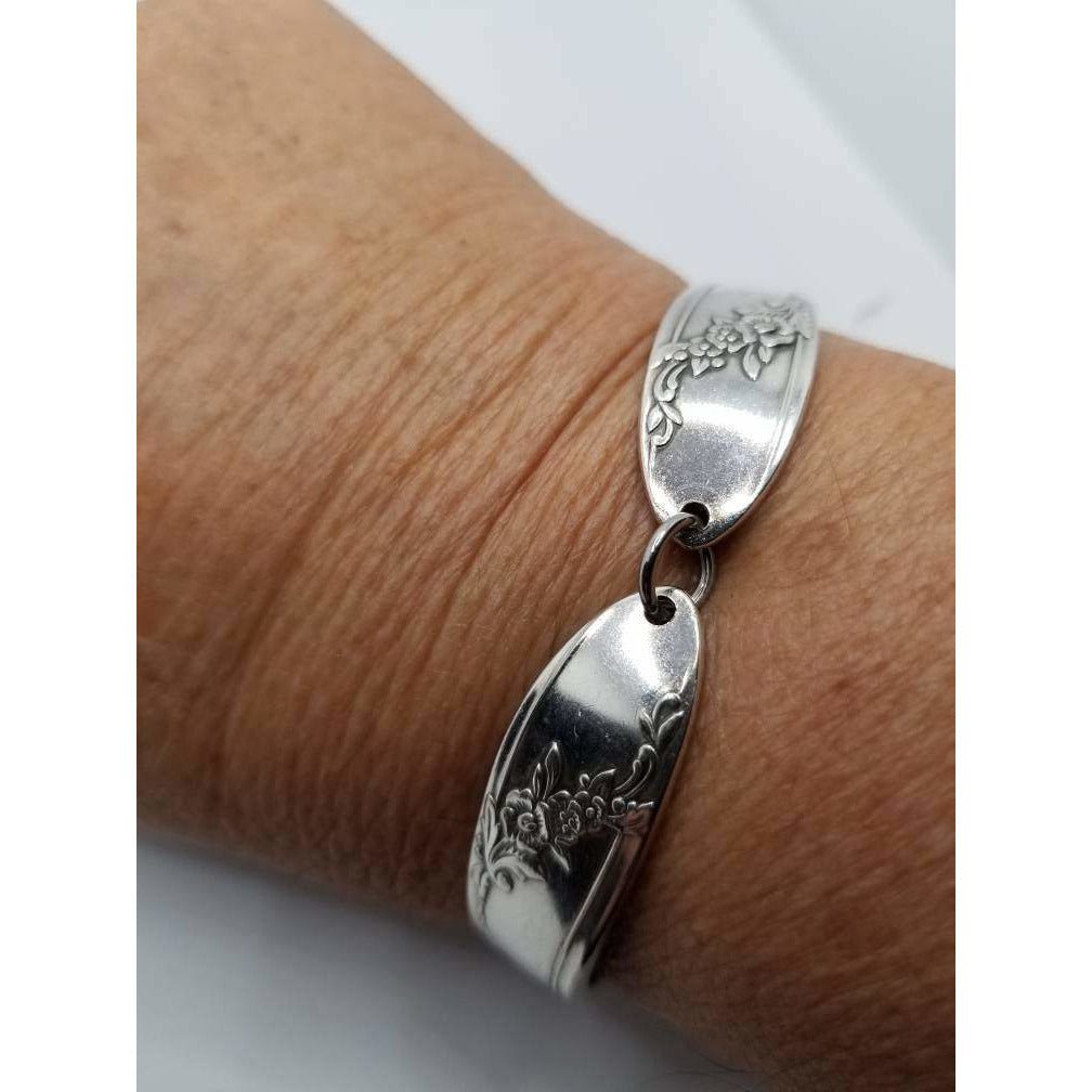 Spoon bracelet, cuff style, queen bess, braclet, medium - Kpughdesigns