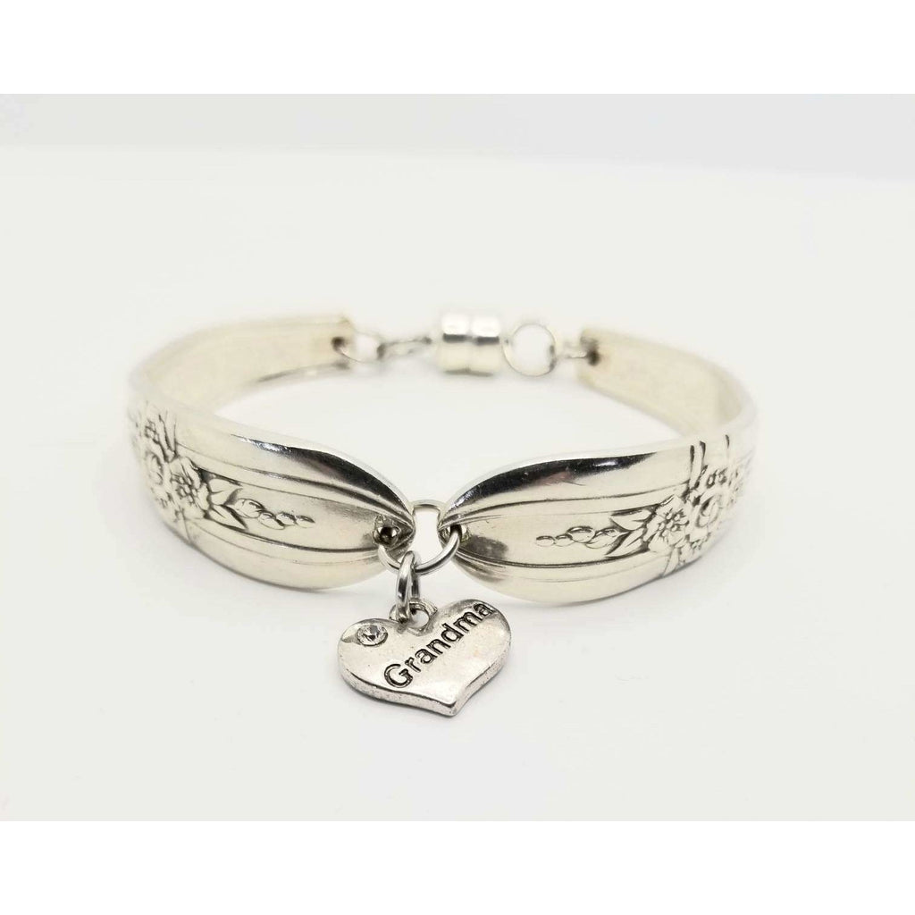 Spoon bracelet, Grandma jewelry, cuff style, medium, magnetic clasp - Kpughdesigns