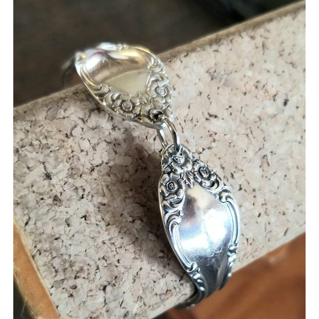 Spoon bracelet, silver,  L monogram, magnetic clasp, medium - Kpughdesigns