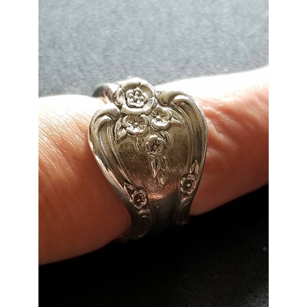 Spoon ring, floral, rings, Magnolia pattern, vintage, thumb ring - Kpughdesigns