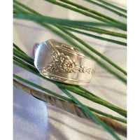 Spoon ring, floral, silver, size 6-7 - Kpughdesigns