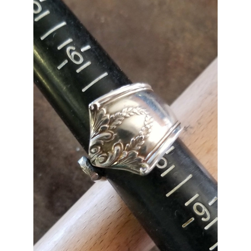 Spoon ring, vintage, size 5 - 7, silver, floral - Kpughdesigns