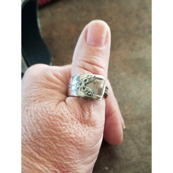 Spoon ring, vintage, thumb, floral bouquet, silver - Kpughdesigns