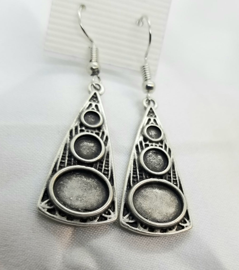 Pierced earrings,  triangular with circles, hypoallergenic - Kpughdesigns