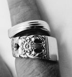 Wrap spoon ring, coronation pattern - Kpughdesigns